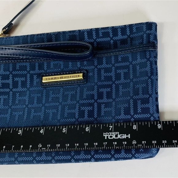Tommy Hilfiger Womens Wristlet Makeup Bag Wallet Navy Blue TH Monogram Jacquard - Picture 11 of 11